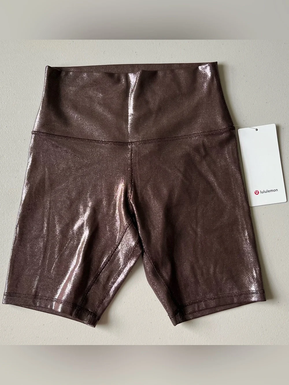 NWT Lululemon Align 8” Shine French Press Sz 6